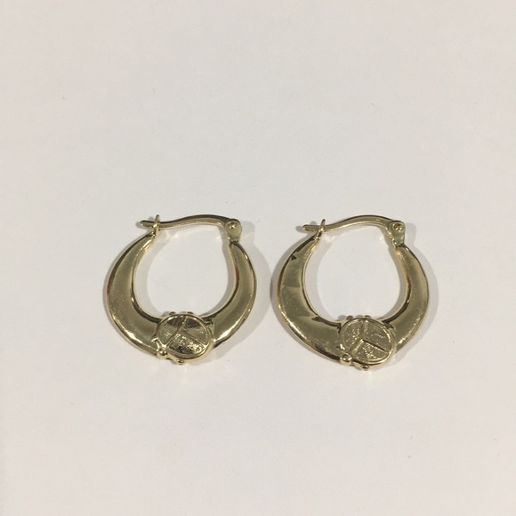 14k Yellow Gold Hoop Earrings With Ladybug 🐞 - Picture 5 of 6